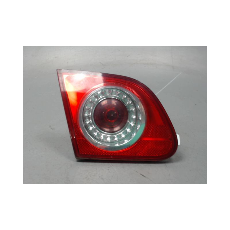 FEU ARRIERE INTERIEUR GAUCHE VOLKSWAGEN PASSAT 2005-