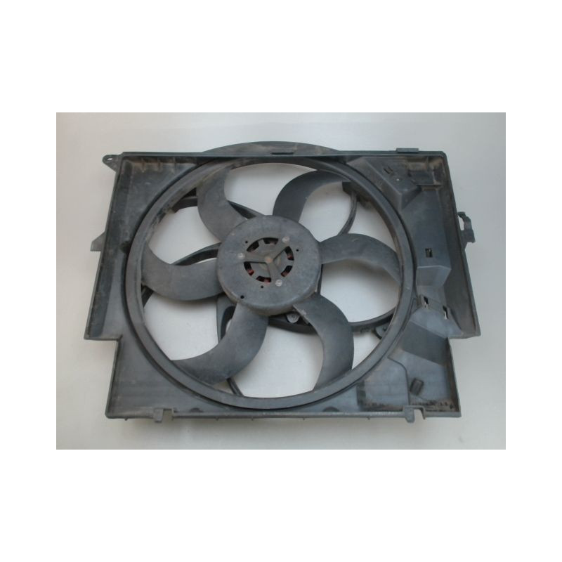 MOTEUR VENTILATEUR RADIATEUR B.M.W. X1