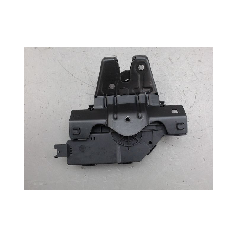 SERRURE HAYON  B.M.W. SERIE 1