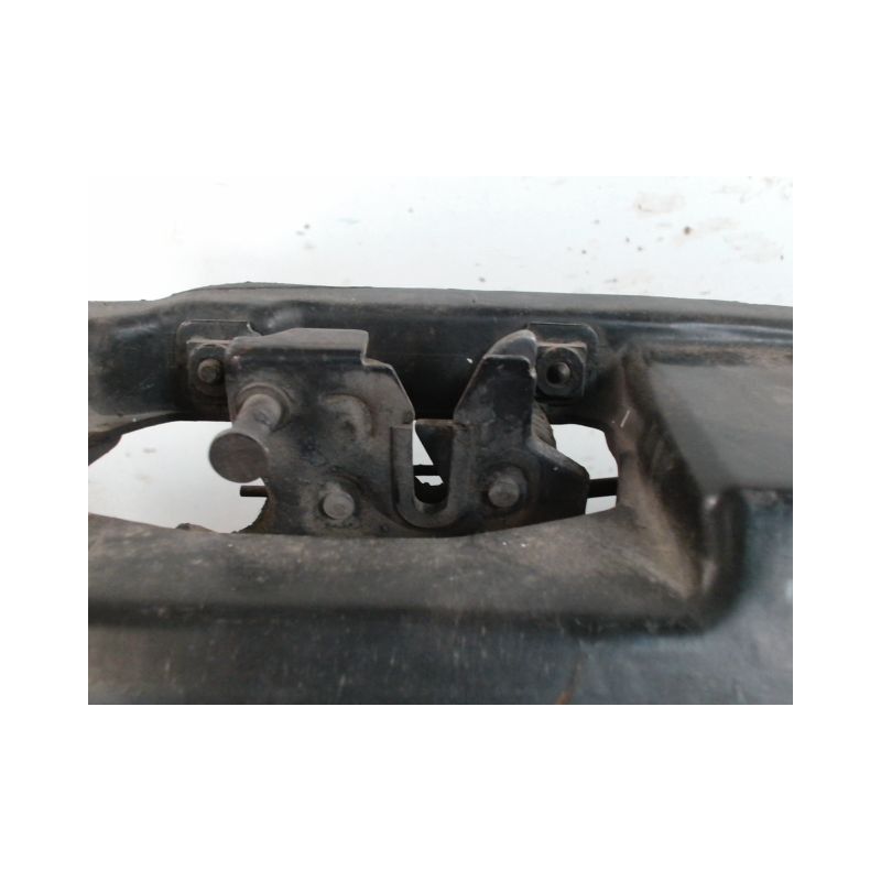 FACE AVANT AUDI A4