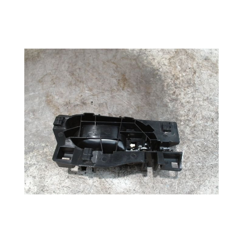 POIGNEE INTERIEURE PORTE AVANT GAUCHE PEUGEOT 208