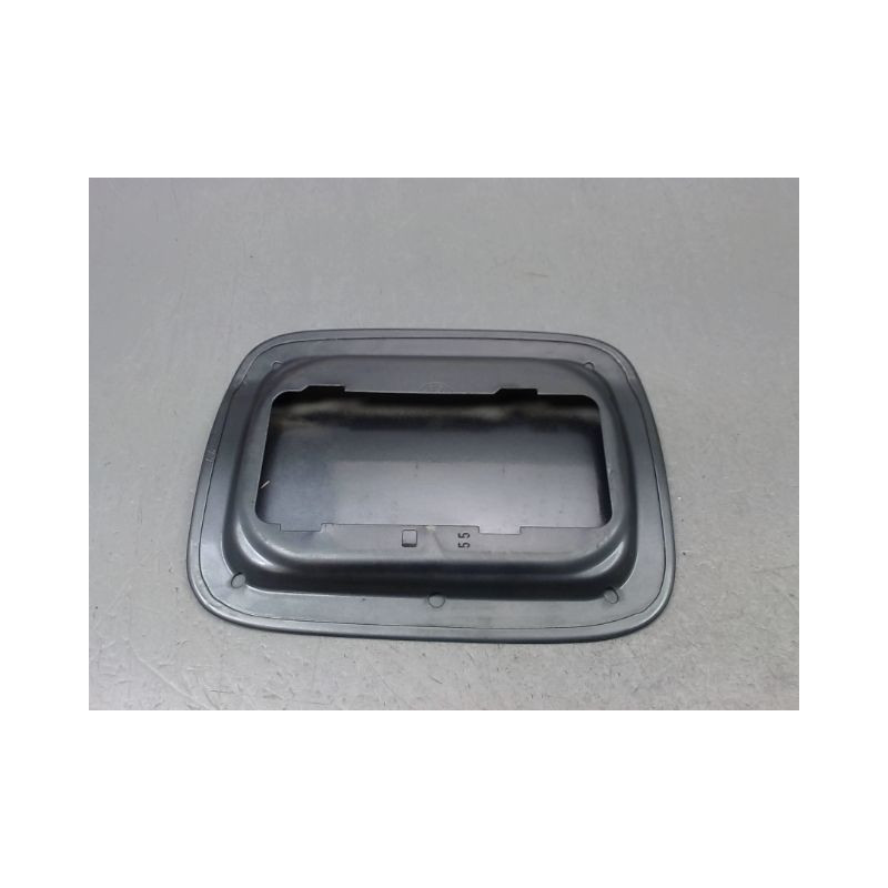 VOLET DE TRAPPE CARBURANT BMW X1