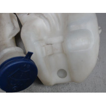 RESERVOIR LAVE-GLACE AVANT PEUGEOT 208