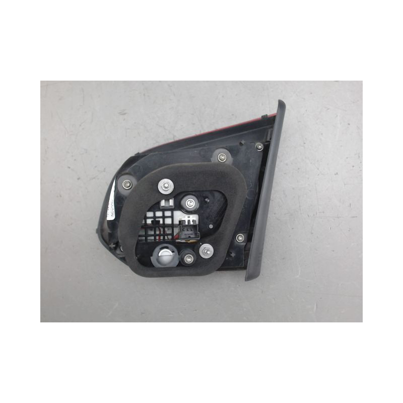 FEU ARRIERE INTERIEUR GAUCHE VOLKSWAGEN GOLF