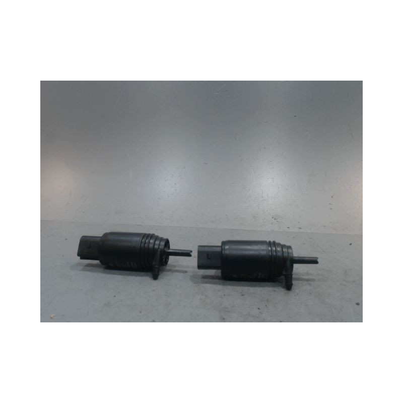 POMPE LAVE-GLACE AVANT B.M.W. SERIE 1