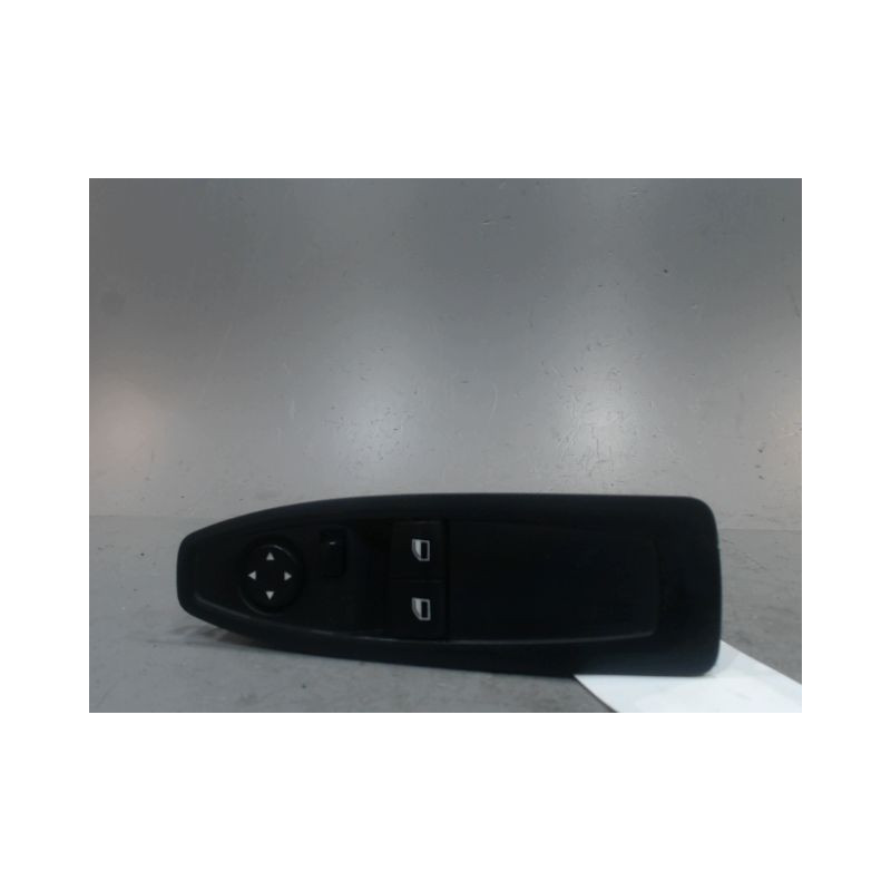 COMMANDE LEVE-GLACE PORTE AVG B.M.W. SERIE 1