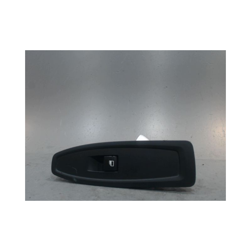 COMMANDE LEVE-GLACE PORTE AVD B.M.W. SERIE 1