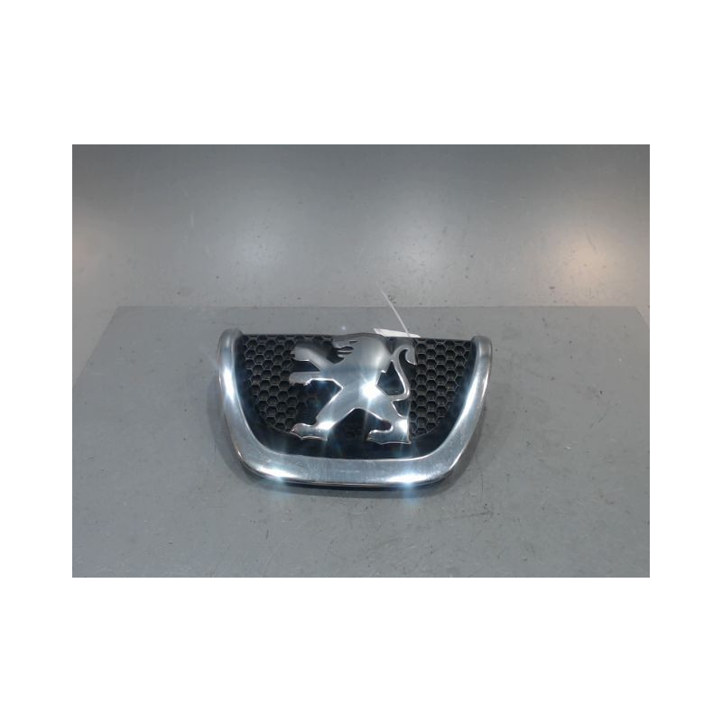 SIGLE CALANDRE PEUGEOT 207