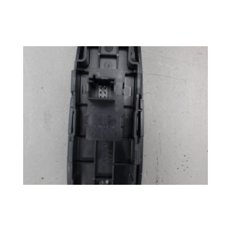 COMMANDE LEVE-GLACE PORTE AVD CITROEN C4