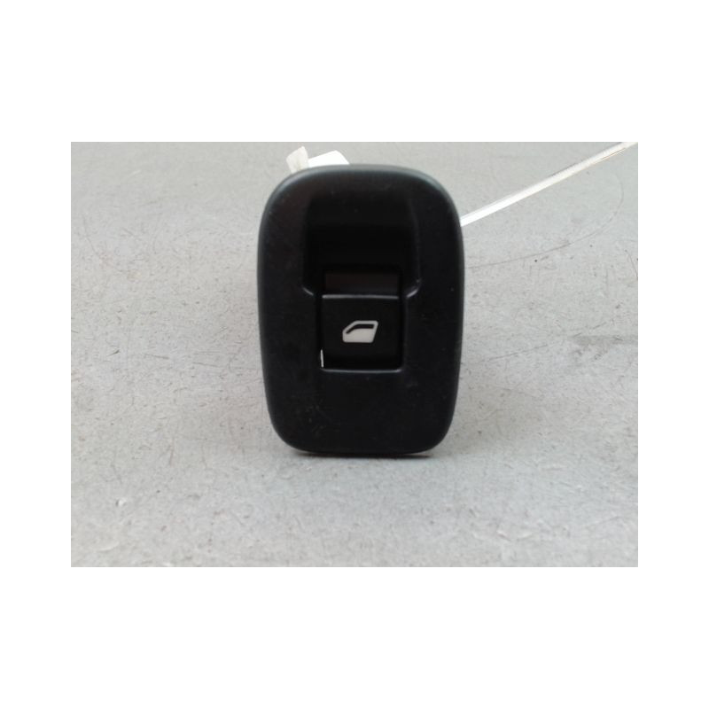COMMANDE LEVE-GLACE PORTE ARD PEUGEOT 2008 Phase 1 2013-...