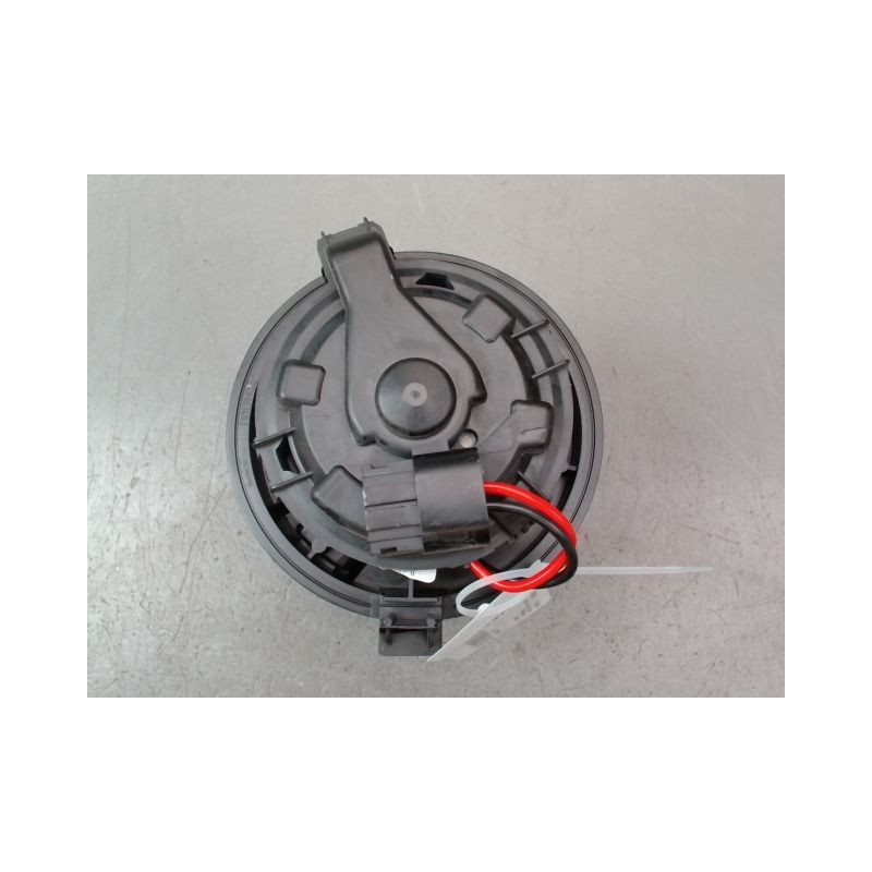 MOTEUR VENTILATEUR CHAUFFAGE PEUGEOT 208