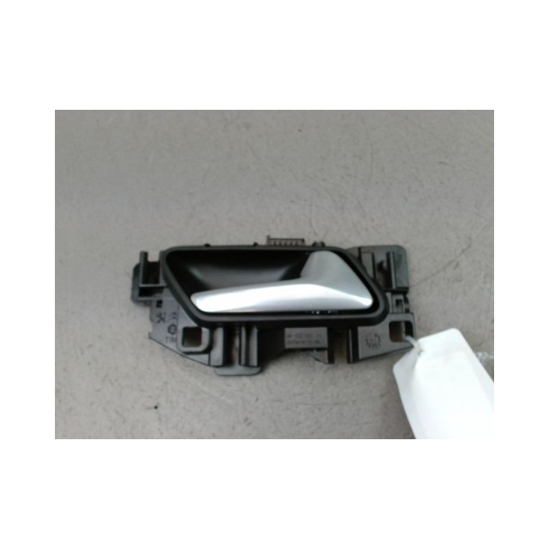 POIGNEE INTERIEURE PORTE AVANT DROIT PEUGEOT 308 2011-