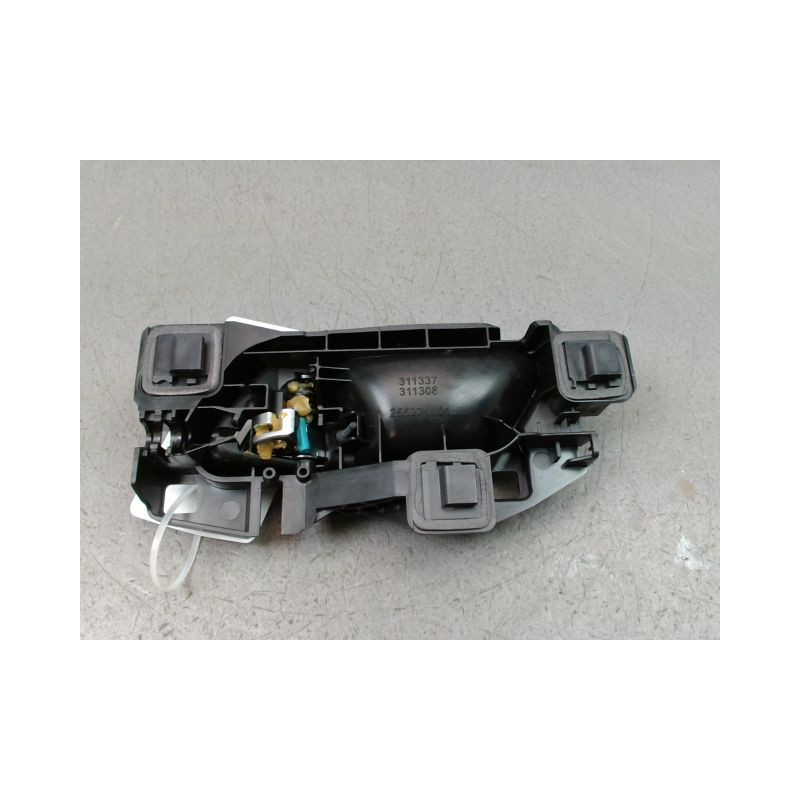 POIGNEE INTERIEURE PORTE ARRIERE DROIT PEUGEOT 308 2011-