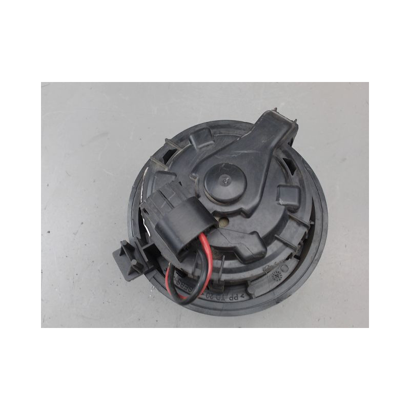 MOTEUR VENTILATEUR CHAUFFAGE PEUGEOT 208