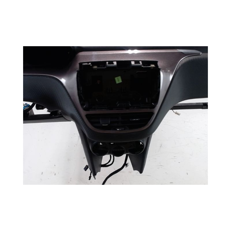 PLANCHE DE BORD  PEUGEOT 2008