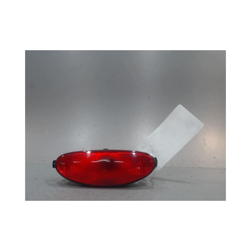 FEU BROUILLARD CENTRAL ARRIERE PEUGEOT 206