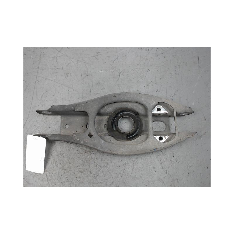 TRIANGLE INFERIEUR ARRIERE DROIT B.M.W. SERIE 1