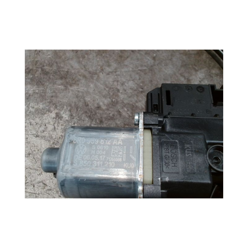 MECANISME+MOTEUR LEVE-GLACE ARRIERE DROIT VOLKSWAGEN POLO 2009-