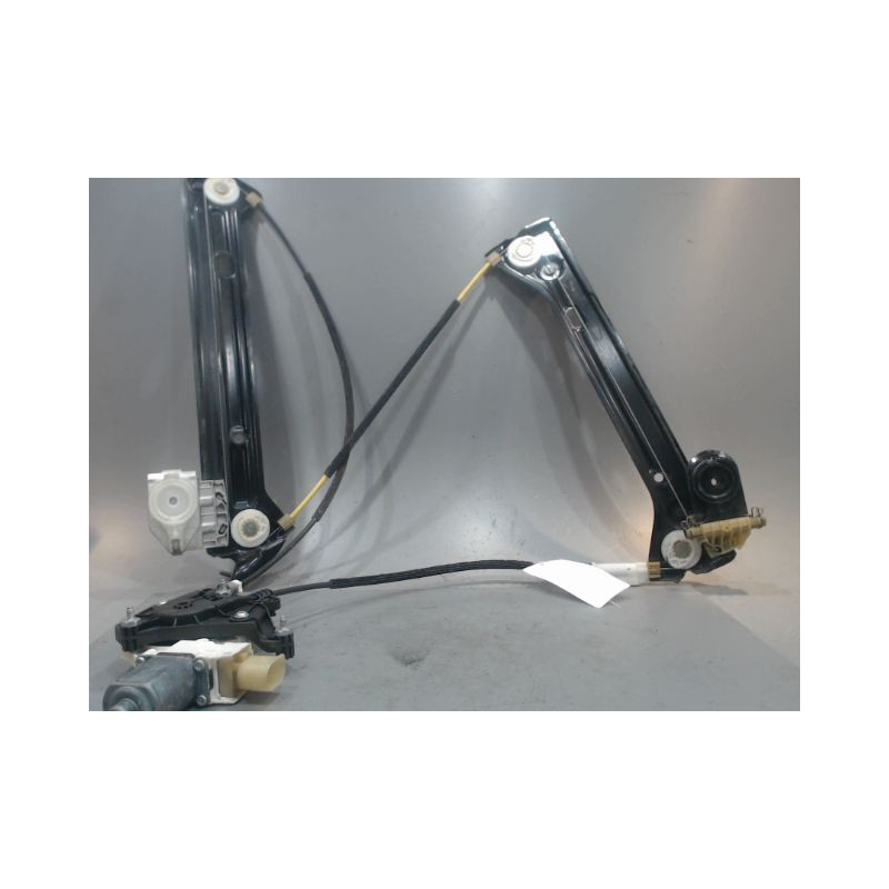 MECANISME+MOTEUR LEVE-GLACE AVANT DROIT B.M.W. SERIE 1