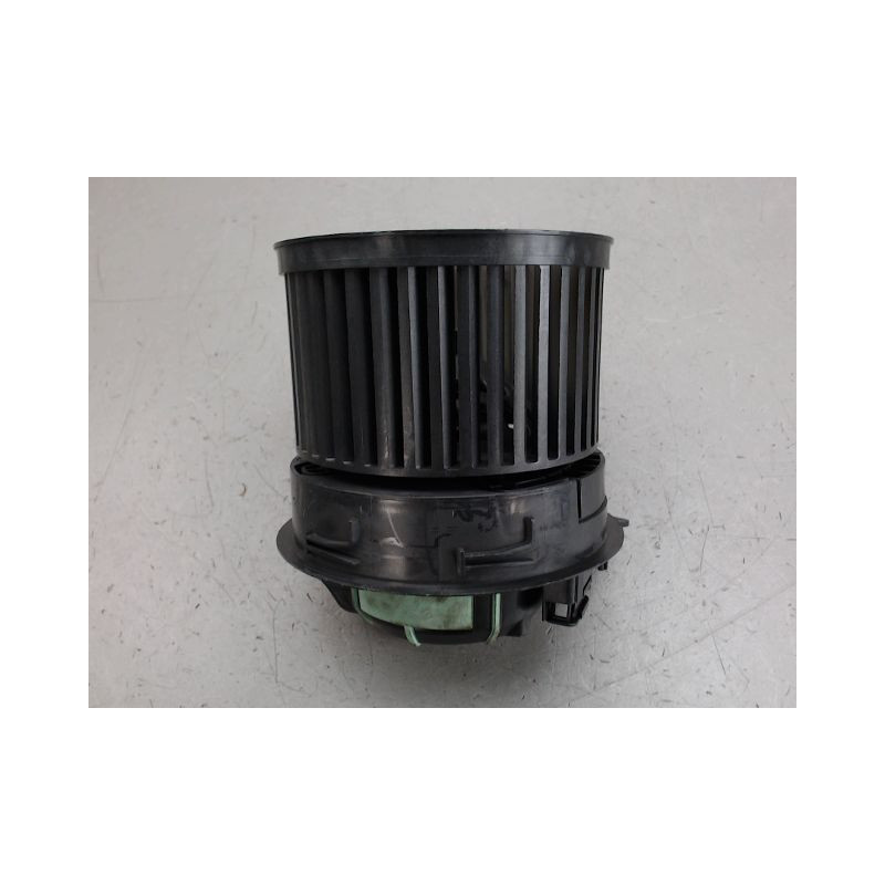 MOTEUR VENTILATEUR CHAUFFAGE PEUGEOT 308