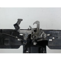 TRAVERSE SUPERIEURE ARMATURE AVANT PEUGEOT 5008 2009-