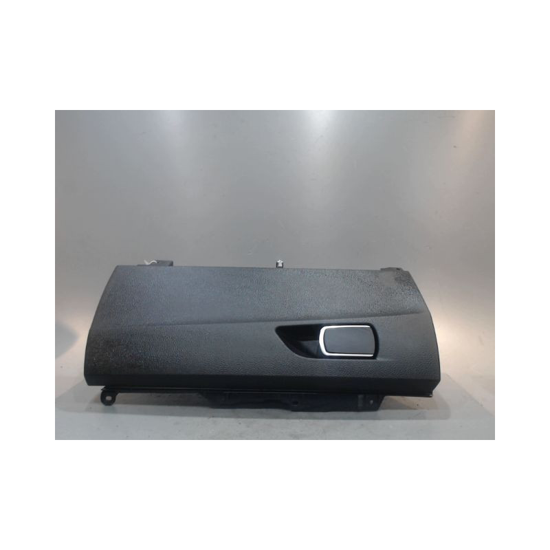 BOITE A GANTS B.M.W. SERIE 1