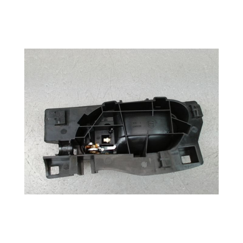 POIGNEE INTERIEURE PORTE ARRIERE DROIT PEUGEOT 208 Phase 1 2012-...