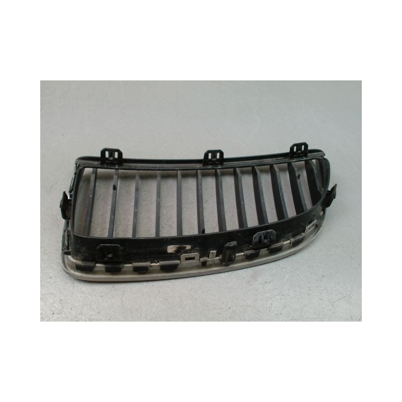 GRILLE CALANDRE DROIT BMW SERIE 3 BERL. V Phase 1 (E90) 2005-2008