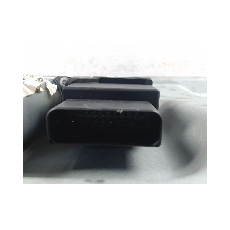 MECANISME+MOTEUR LEVE-GLACE ARRIERE GAUCHE VOLKSWAGEN TOURAN 07-