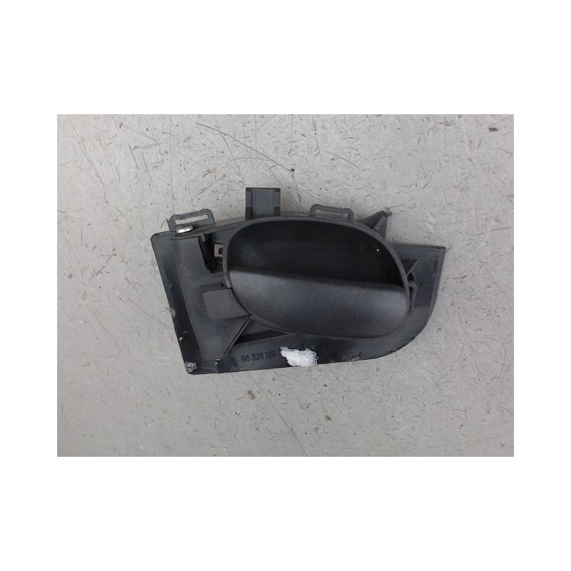 POIGNEE INTERIEURE PORTE AVANT GAUCHE PEUGEOT 206
