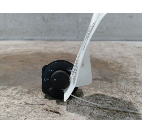 COMMANDE RETROVISSEUR EXT ELECTRIQUE