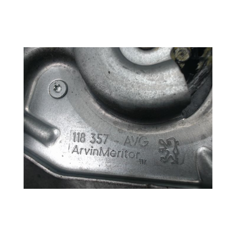MECANISME+MOTEUR LEVE-GLACE AVANT GAUCHE PEUGEOT 1007