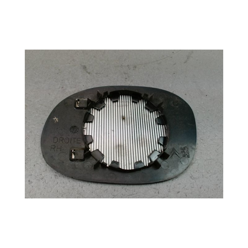 GLACE RETROVISEUR EXT D PEUGEOT 206 + 2009-2013
