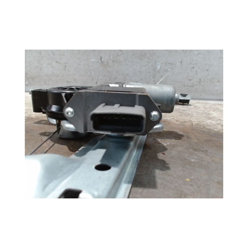 MECANISME+MOTEUR LEVE-GLACE ARRIERE DROIT PEUGEOT 5008 2009-