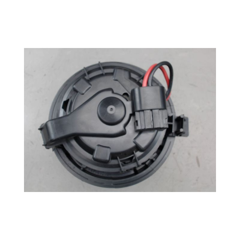 MOTEUR VENTILATEUR CHAUFFAGE PEUGEOT 208