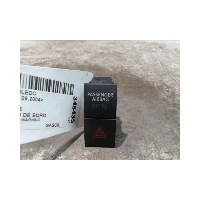 BOUTON DE WARNING SEAT TOLEDO 2004-