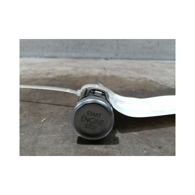 BOUTON DE DEMARRAGE VOLKSWAGEN PASSAT SW 2005-