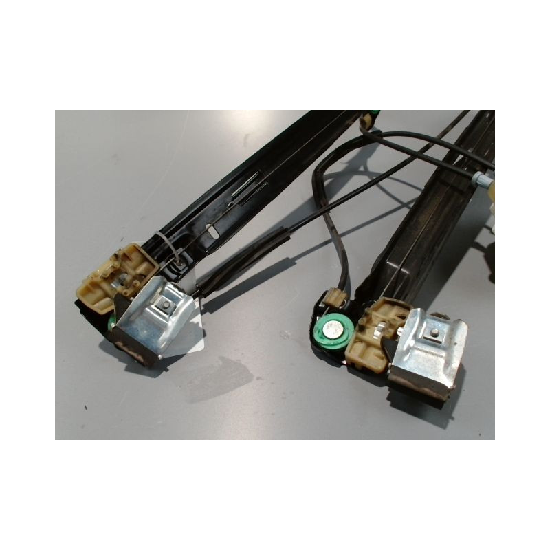 MECANISME+MOTEUR LEVE-GLACE AVANT DROIT SEAT LEON 2009-