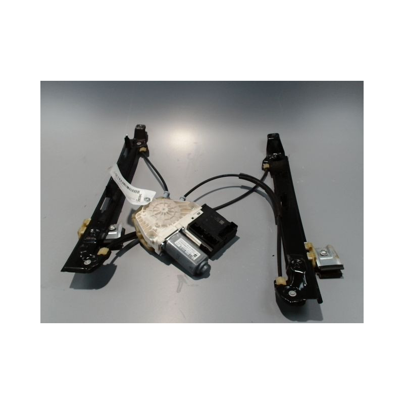 MECANISME+MOTEUR LEVE-GLACE AVANT GAUCHE SEAT LEON 2009-