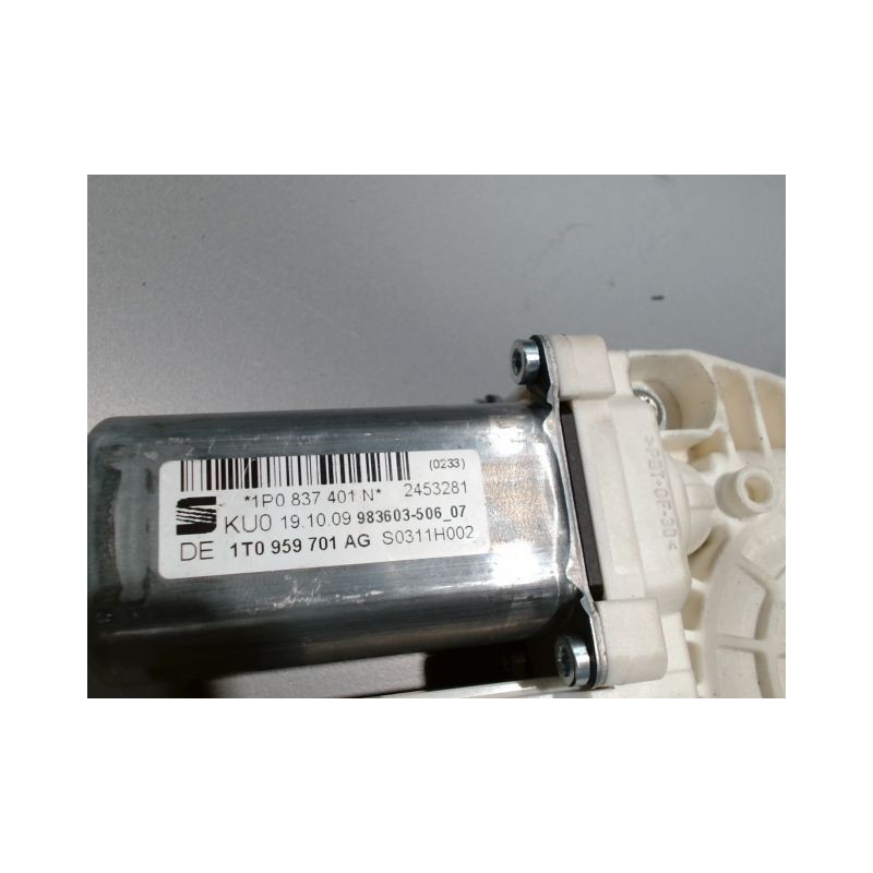 MECANISME+MOTEUR LEVE-GLACE AVANT GAUCHE SEAT LEON 2009-