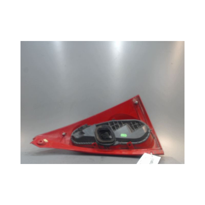 FEU ARRIERE GAUCHE  PEUGEOT 107