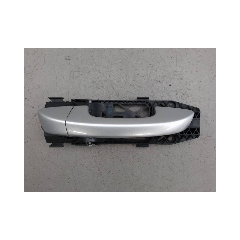 POIGNEE EXTERIEURE PORTE AVANT DROIT VOLKSWAGEN GOLF