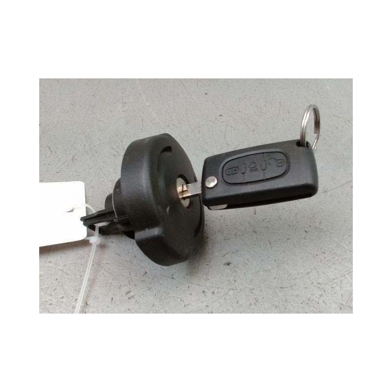 BOUCHON RESERVOIR A CARBURANT CITROEN C5 BERL. II (X7) 2008-...