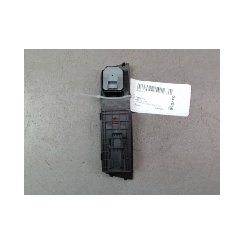 COMMANDE LEVE-GLACE PORTE AVG AUDI A1