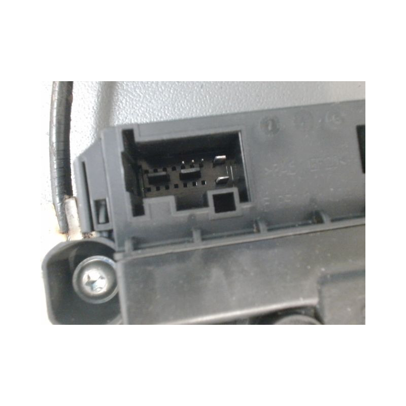 MECANISME+MOTEUR LEVE-GLACE ARRIERE GAUCHE VOLKSWAGEN POLO V Phase 1 (6R) 2009-...