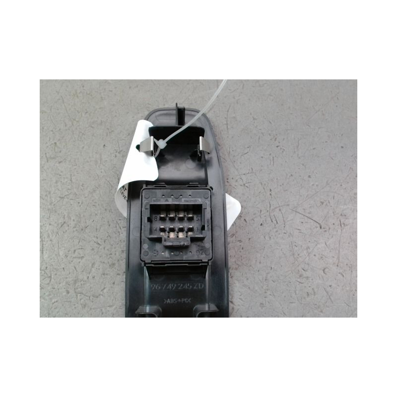 COMMANDE LEVE-GLACE PORTE AVG PEUGEOT 208 Phase 1 2012-...