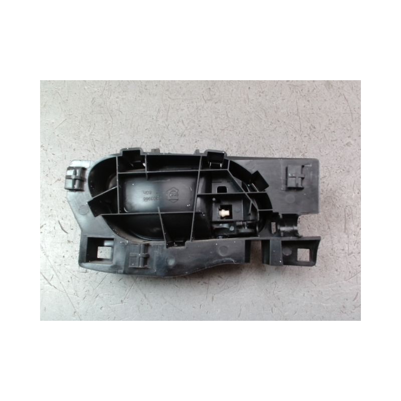 POIGNEE INTERIEURE PORTE AVANT GAUCHE PEUGEOT 208 Phase 1 2012-...