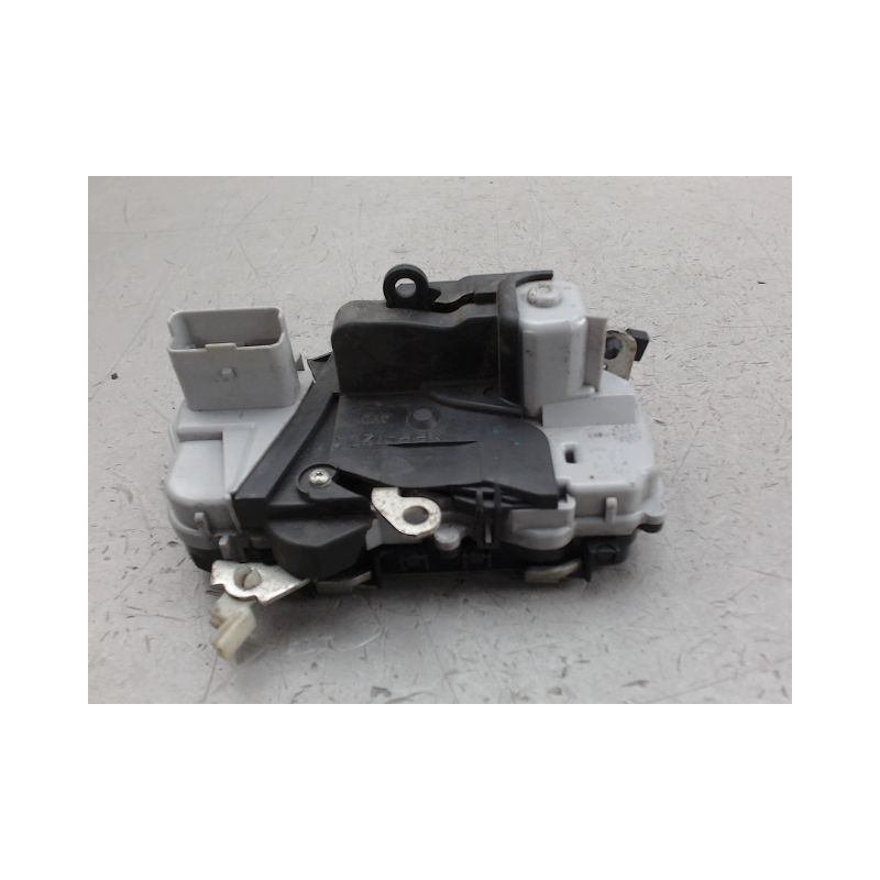 SYSTEME CONDAMNATION AVANT DROIT PEUGEOT 307