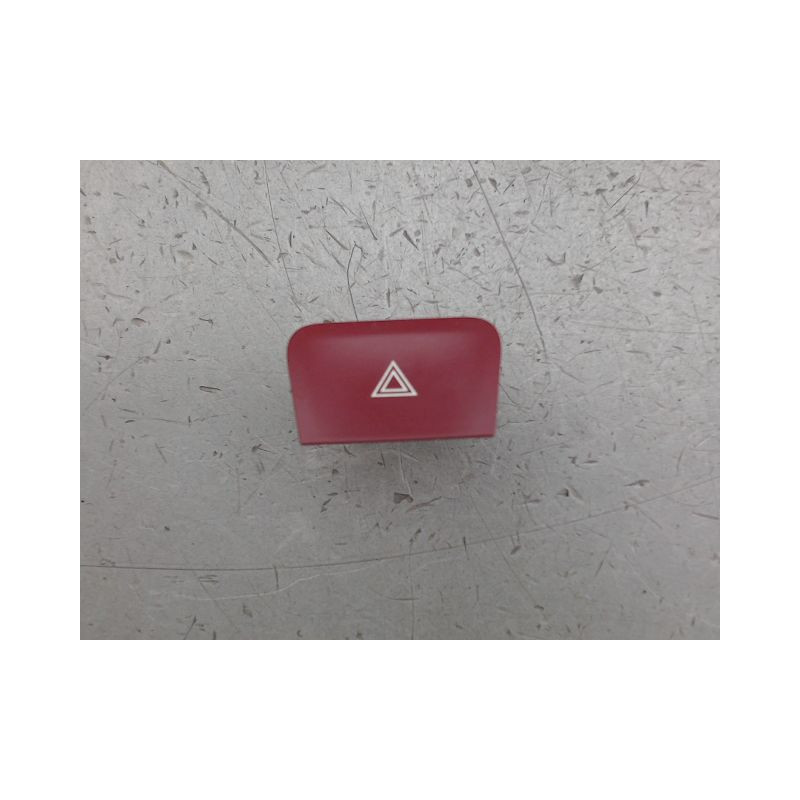 BOUTON DE WARNING CITROEN C4