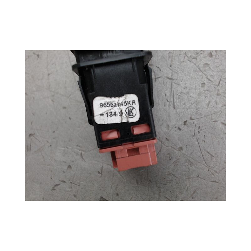 BOUTON DE WARNING CITROEN C4